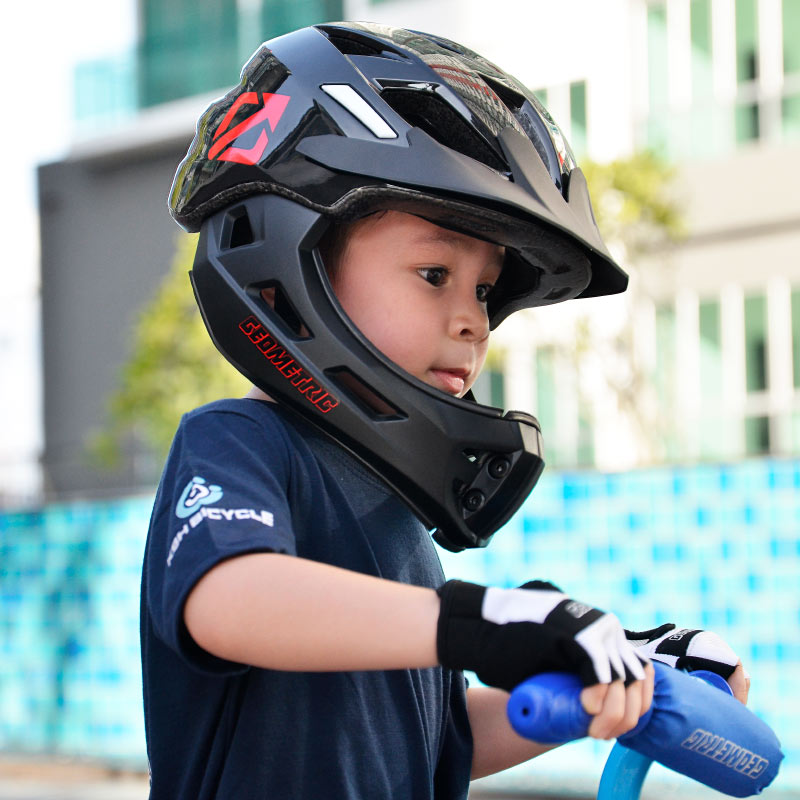 Geometric Children Full-Face Detachable Helmet – KSH Bicycles Malaysia